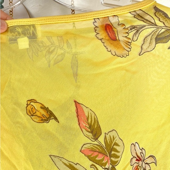 Sweet Gypsy Floral Coverup - Picture 12 of 12